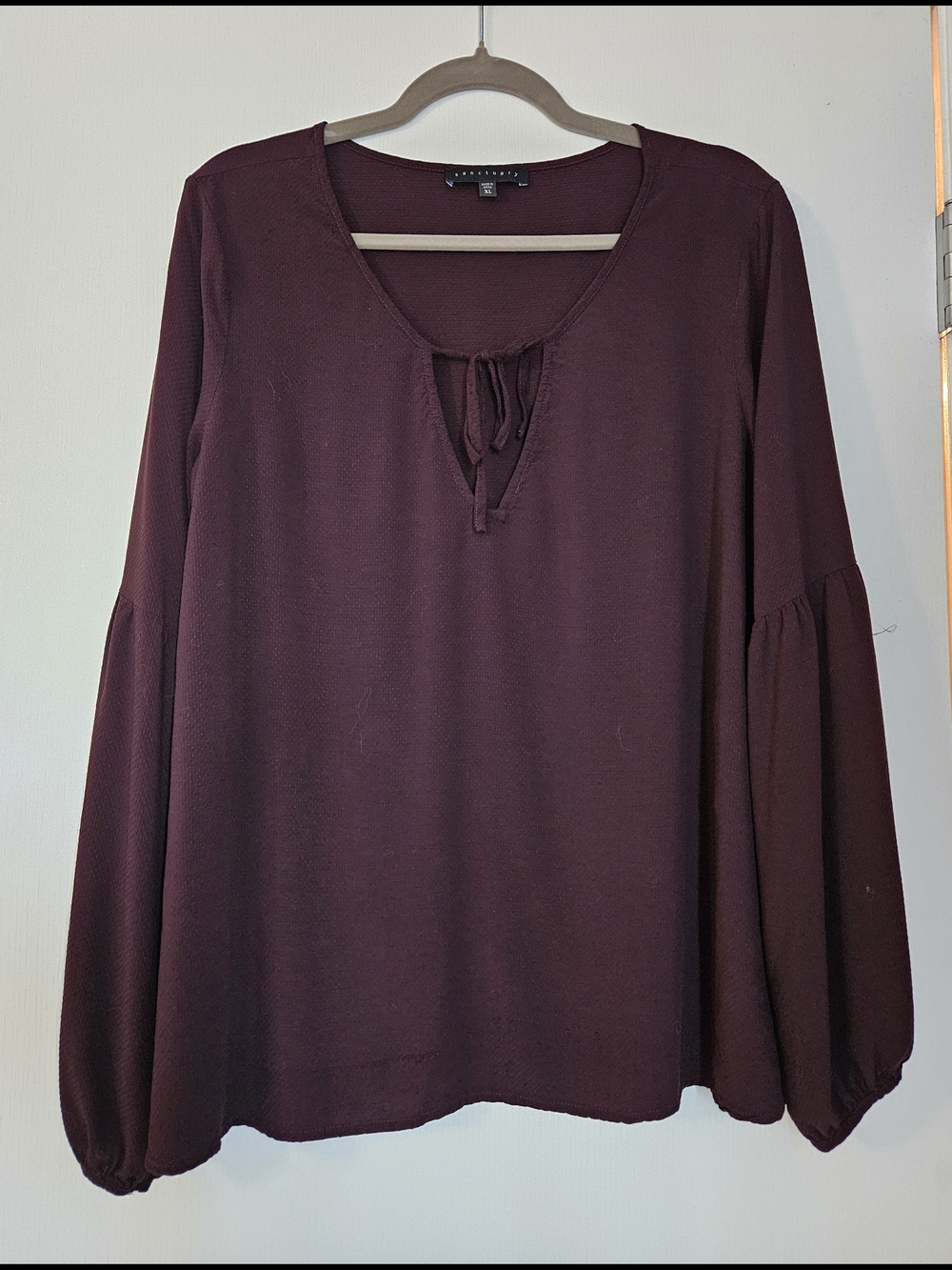 Sanctuary Tie-Neck Balloon Sleeve Blouse in Dark Burgundy/Plum, 10-12